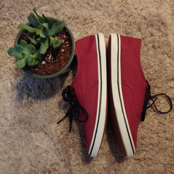 VANS - Picture 4 of 9